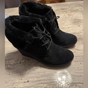 Donald Pliner Maxxi suede wedge bootie